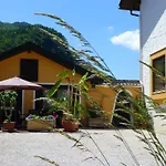 Casa Shania 3*